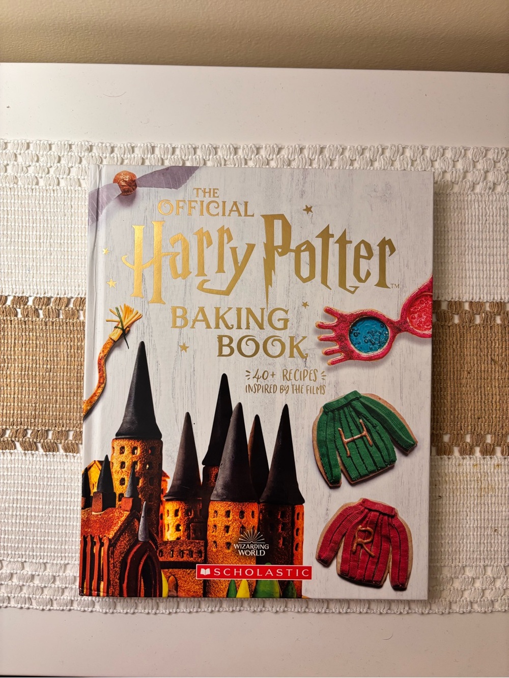 Scholastic Harry Potter Baking Book - White, Gold, Red, Green, Black